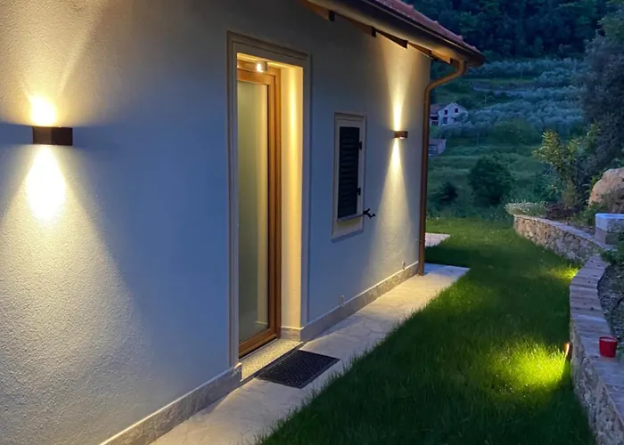 Ca Du Praettu 3* Albisola Superiore